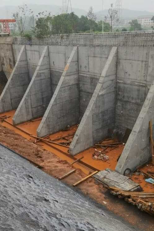 镇江润州区锚杆式挡土墙
